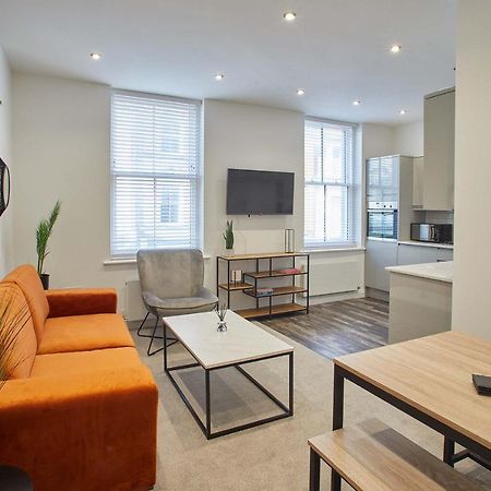 Host & Stay - Apartment One, Hudsons Yard House Whitby Ngoại thất bức ảnh