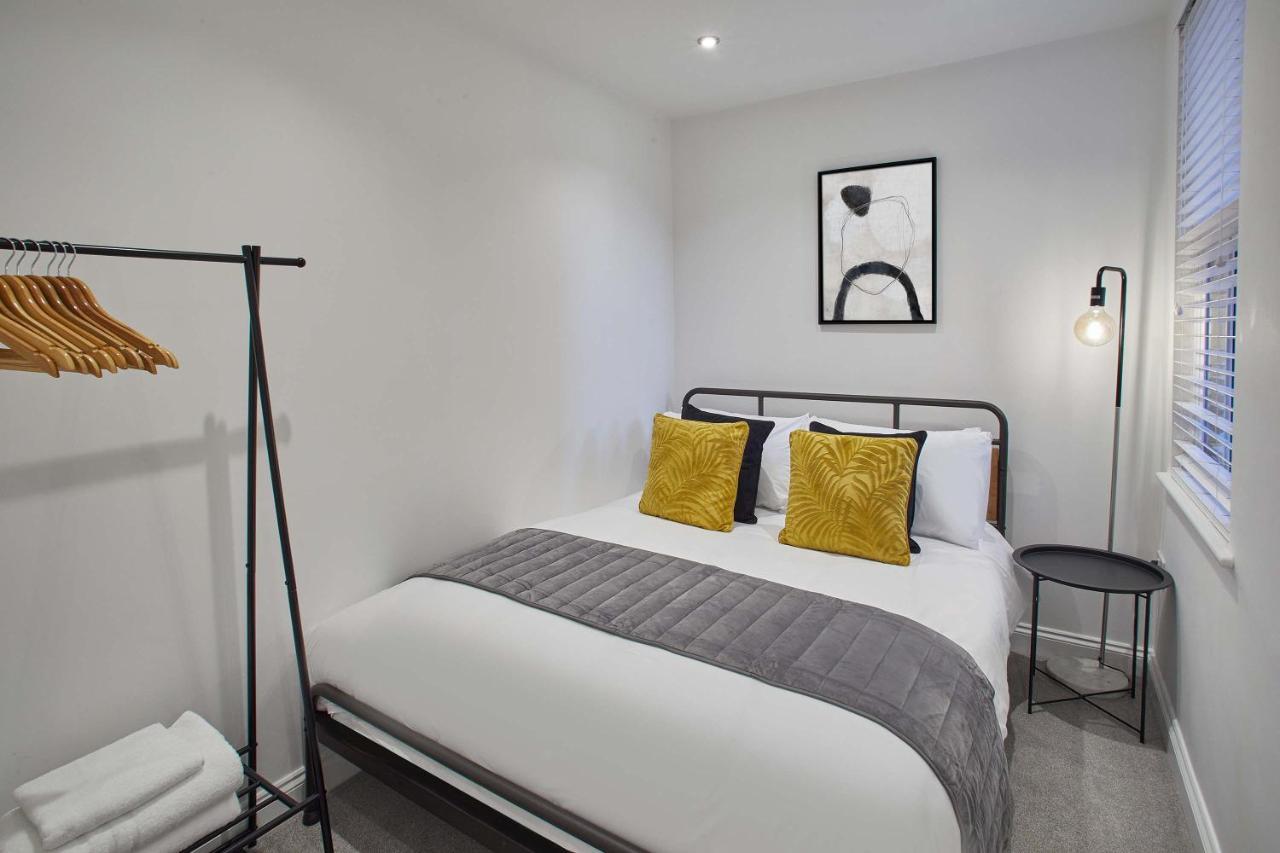 Host & Stay - Apartment One, Hudsons Yard House Whitby Ngoại thất bức ảnh