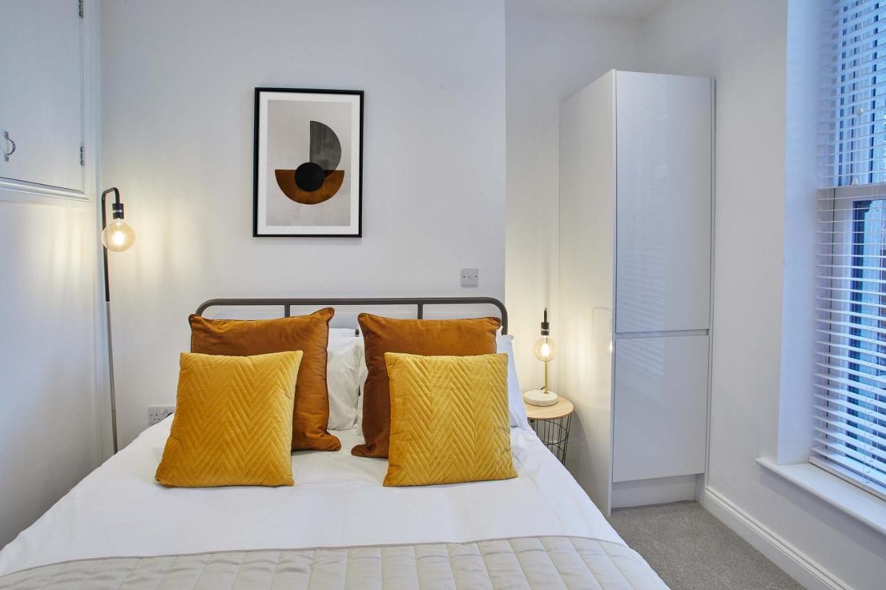 Host & Stay - Apartment One, Hudsons Yard House Whitby Ngoại thất bức ảnh