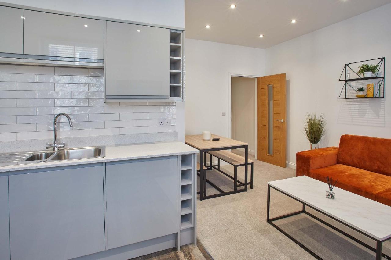 Host & Stay - Apartment One, Hudsons Yard House Whitby Ngoại thất bức ảnh