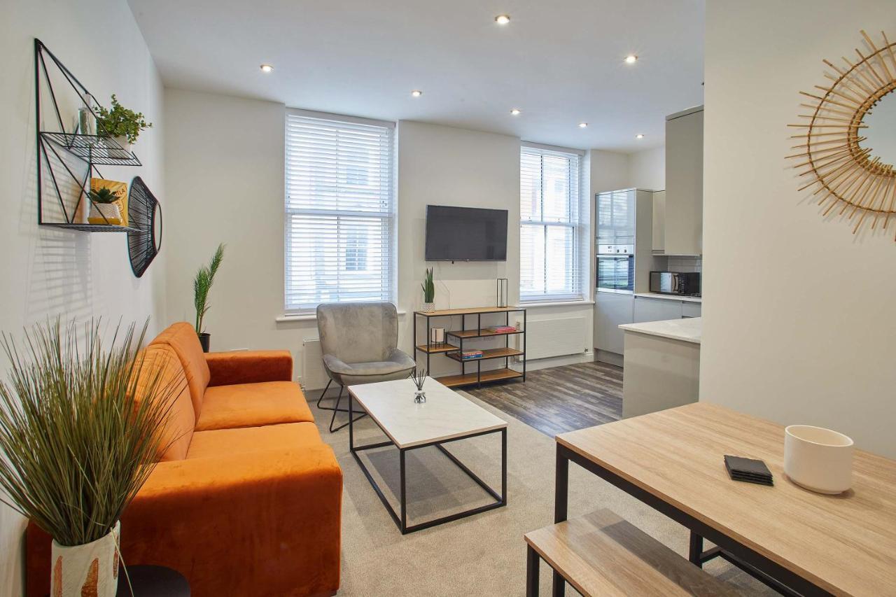 Host & Stay - Apartment One, Hudsons Yard House Whitby Ngoại thất bức ảnh