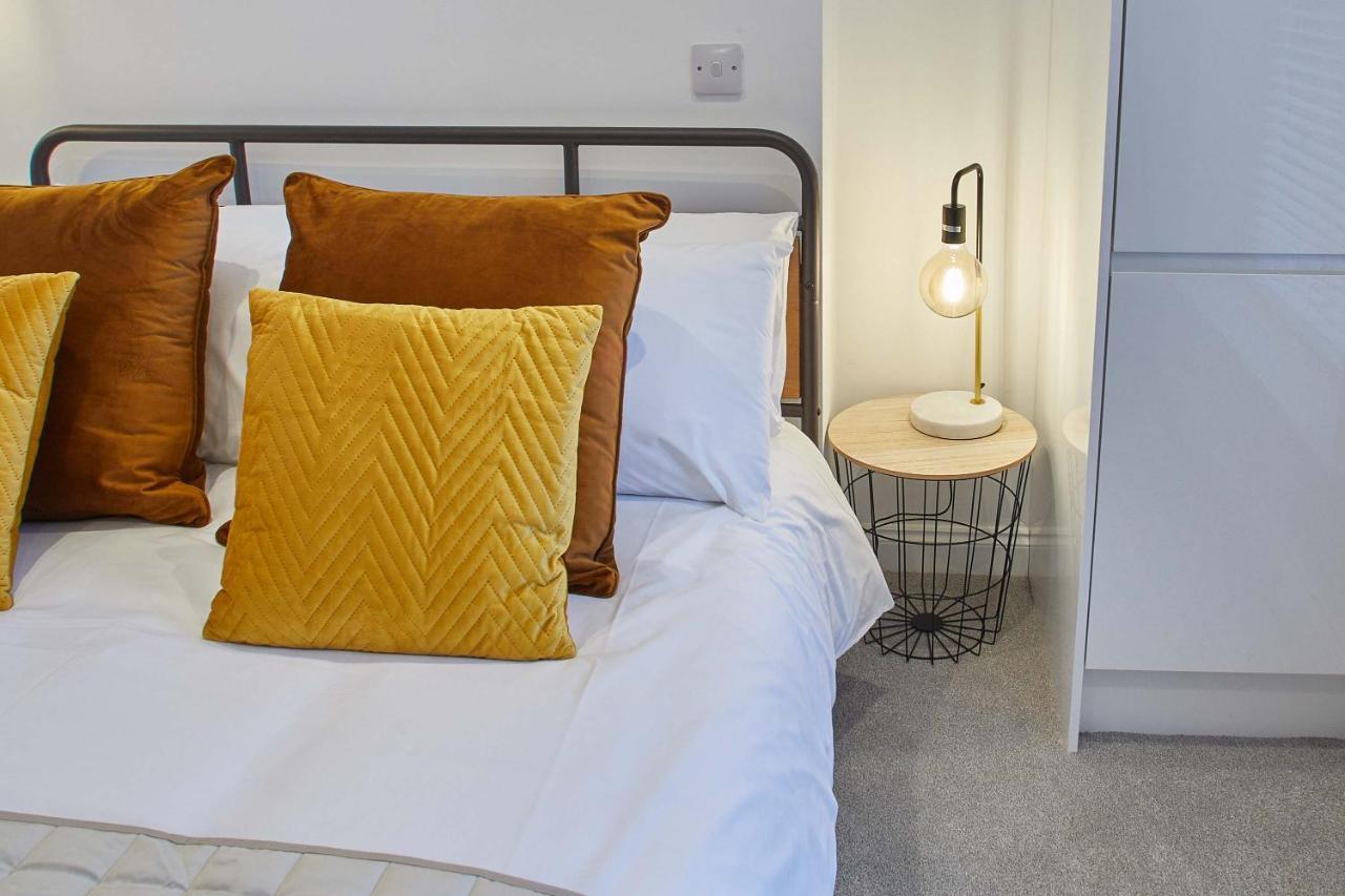 Host & Stay - Apartment One, Hudsons Yard House Whitby Ngoại thất bức ảnh
