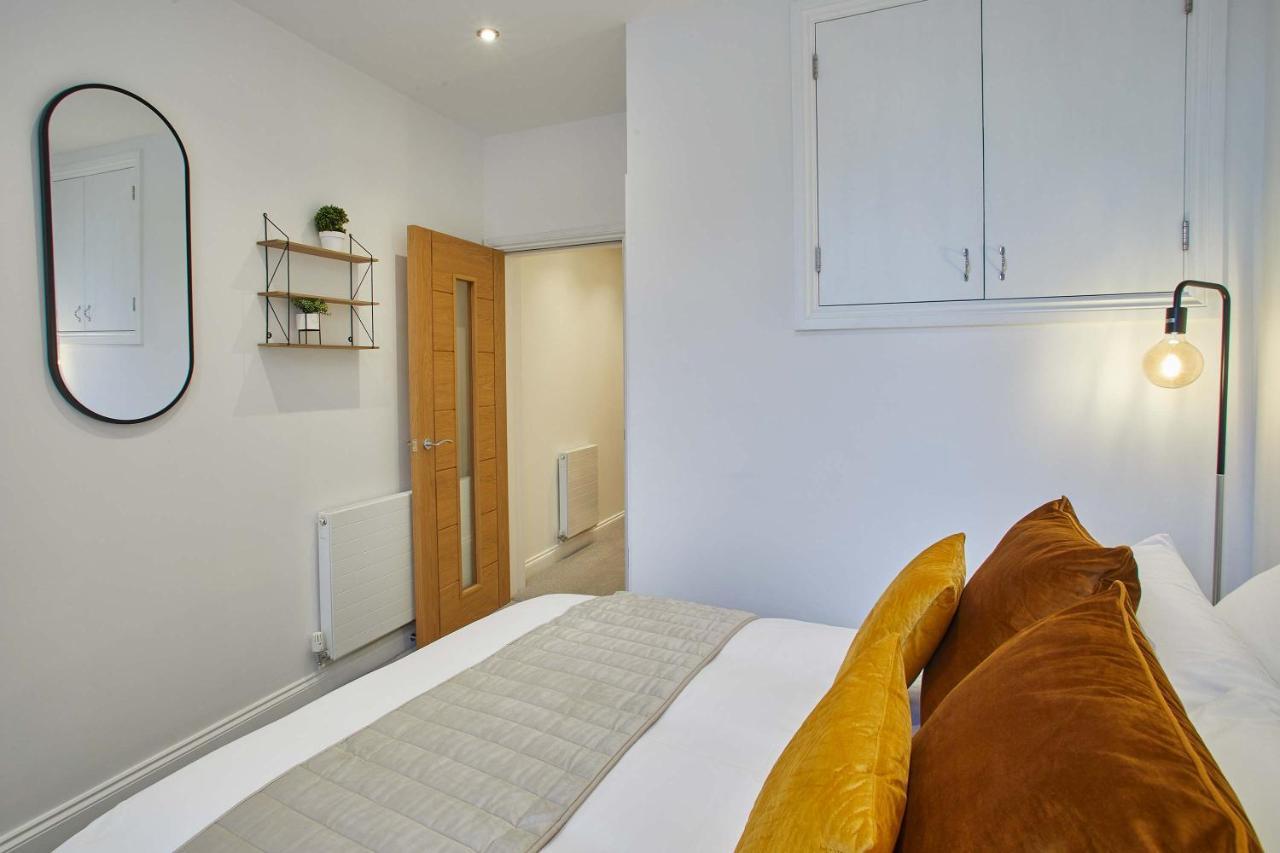 Host & Stay - Apartment One, Hudsons Yard House Whitby Ngoại thất bức ảnh